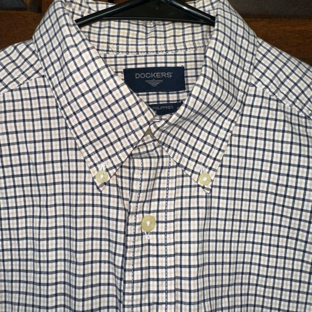 Dockers Men's Navy Cream Plaid SS Shirt Size M Seersucker Cotton Blend Button - Picture 2 of 12